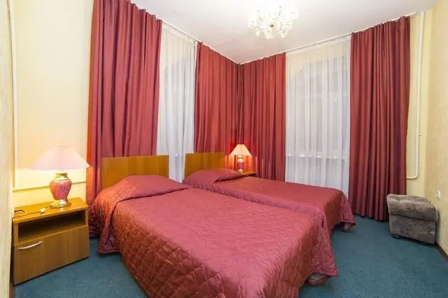 Tek Büyük veya İki Ayrı Yataklı Oda