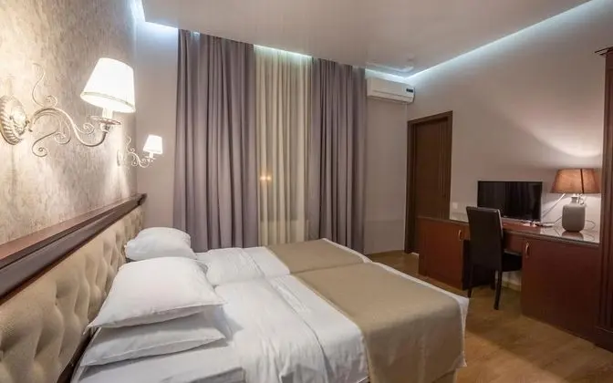 Standard Tek Büyük veya İki Ayrı Yataklı Oda