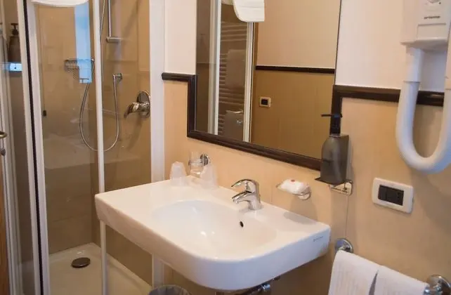 Comfort Tek Büyük Yataklı Oda, Manzaralı