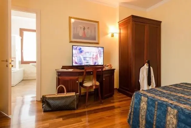 Standard Tek Büyük veya İki Ayrı Yataklı Oda