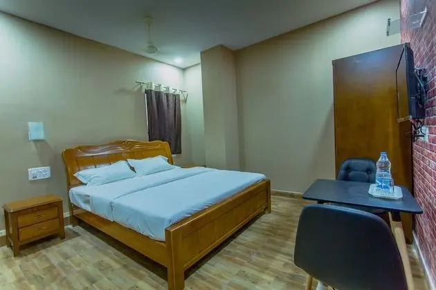 Luxury Tek Büyük Yataklı Oda