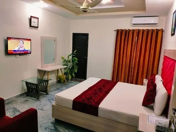 Deluxe Tek Büyük Yataklı Oda