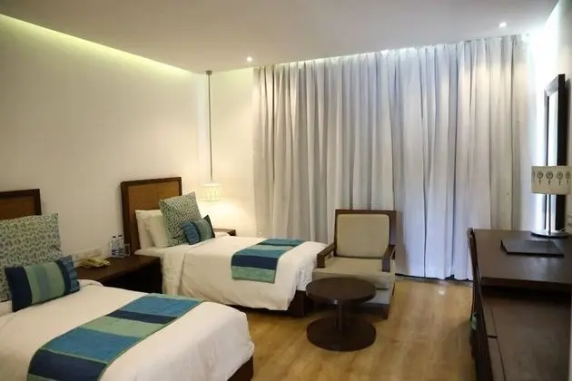 Luxury Oda