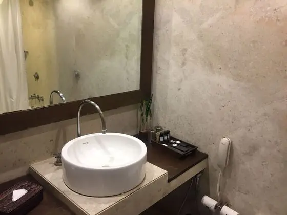 Luxury Oda
