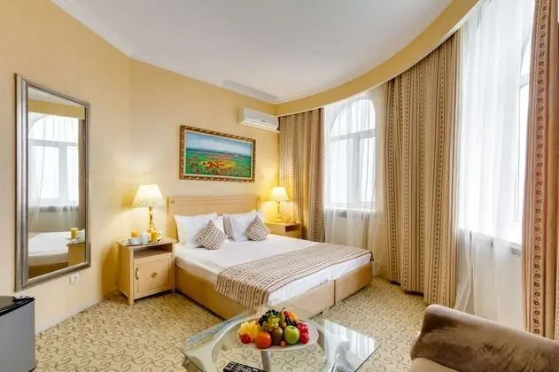 Superior Tek Büyük veya İki Ayrı Yataklı Oda