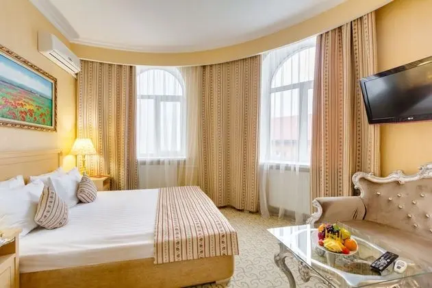 Superior Tek Büyük veya İki Ayrı Yataklı Oda