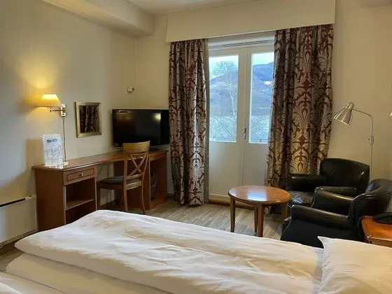 Standard Tek Büyük Yataklı Oda