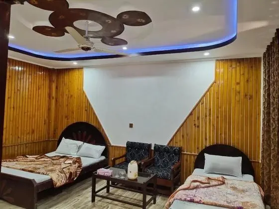 Deluxe Üç Kişilik Oda