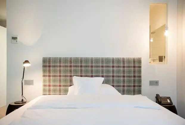 Oda (Business Zimmer mit Queensize-Bett)