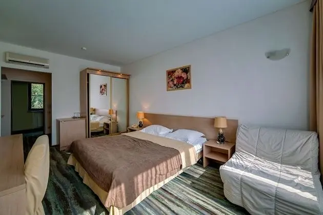 Tek Büyük veya İki Ayrı Yataklı Oda