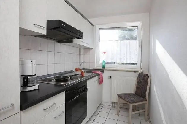 Apart Daire, 2 Yatak Odası, Balkon, Bahçe Manzaralı