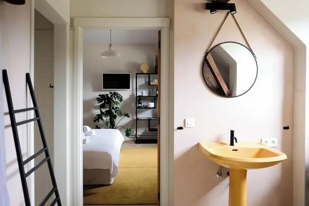 Luxury Tek Büyük Yataklı Oda