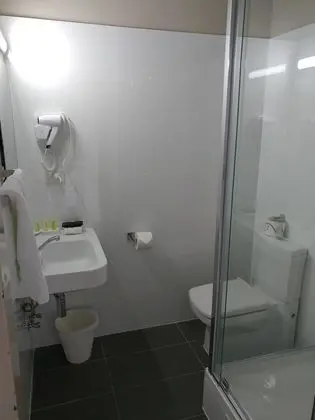 Standard Oda, 1 Büyük (Queen) Boy Yatak