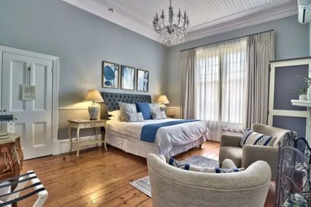 Luxury Tek Büyük Yataklı Oda