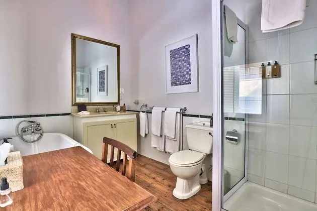 Luxury Tek Büyük Yataklı Oda