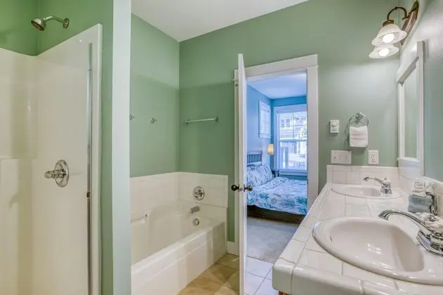 Ev, Birden Çok Yatak (Parker House)