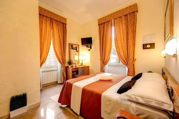 Tek Büyük veya İki Ayrı Yataklı Oda