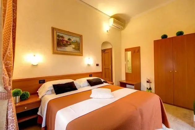 Tek Büyük veya İki Ayrı Yataklı Oda