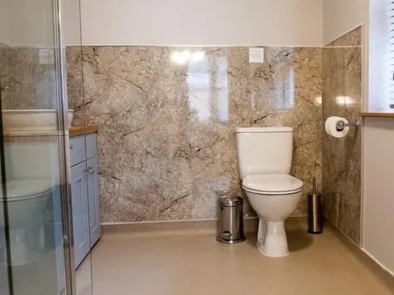 İki Ayrı Yataklı Oda, Banyolu/Duşlu