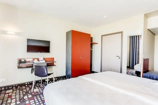 Comfort Tek Büyük veya İki Ayrı Yataklı Oda, Engellilere Uygun, Küvet