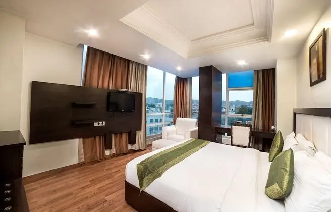 Deluxe Tek Büyük veya İki Ayrı Yataklı Oda