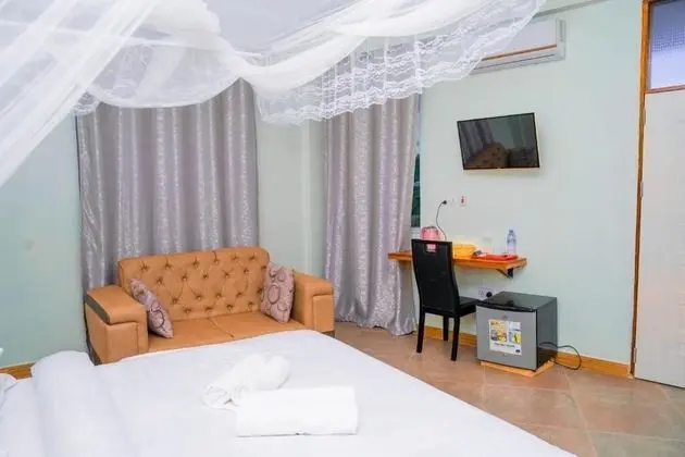 Deluxe Tek Büyük Yataklı Oda