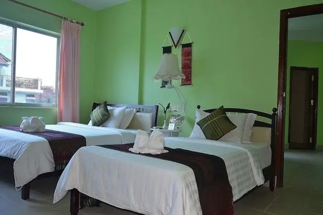 Deluxe Family Connecting Room