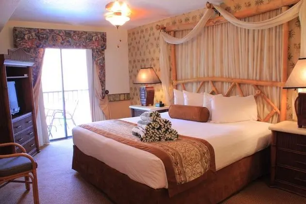 Suit Two Bedrooms