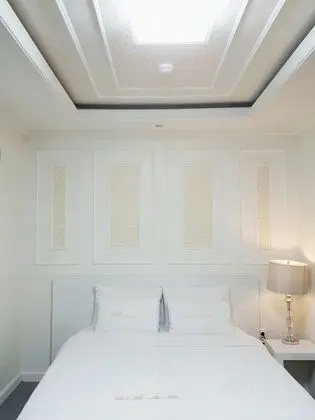 Royal Tek Büyük Yataklı Oda