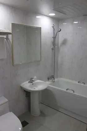 Royal Tek Büyük Yataklı Oda