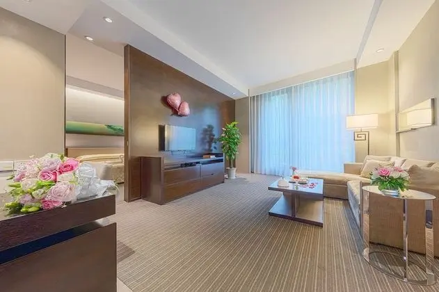 Premier Süit, Bahçe Manzaralı