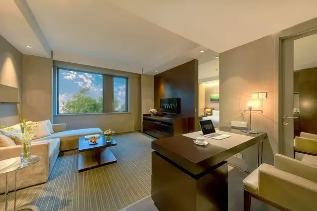 Premier Süit, Bahçe Manzaralı