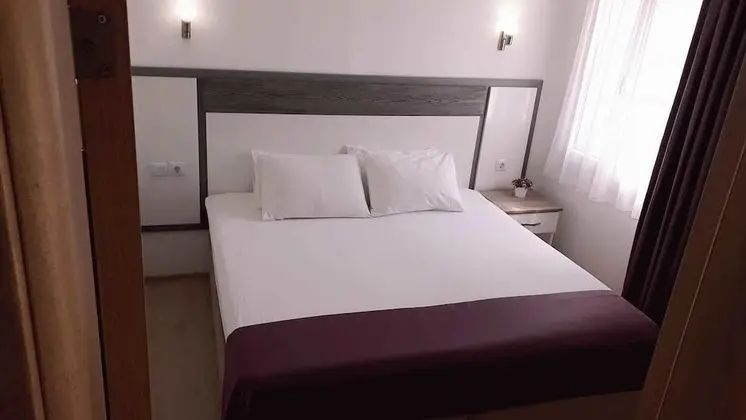 Apart Daire, 2 Yatak Odası, Küçük Mutfak