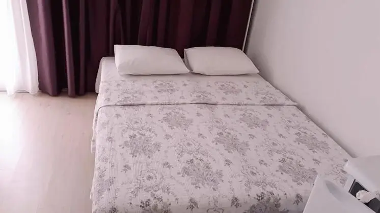Apart Daire, 2 Yatak Odası, Küçük Mutfak