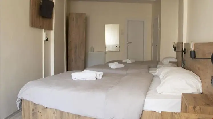 Corner Suite