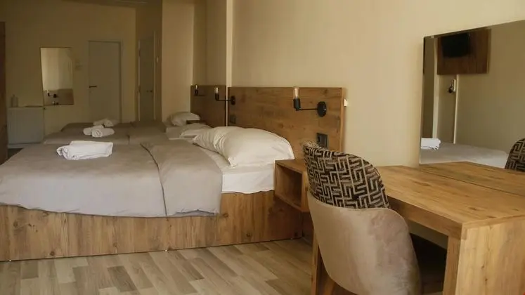 Corner Suite