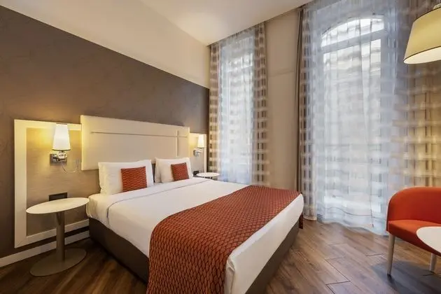 Executive Oda, Balkon