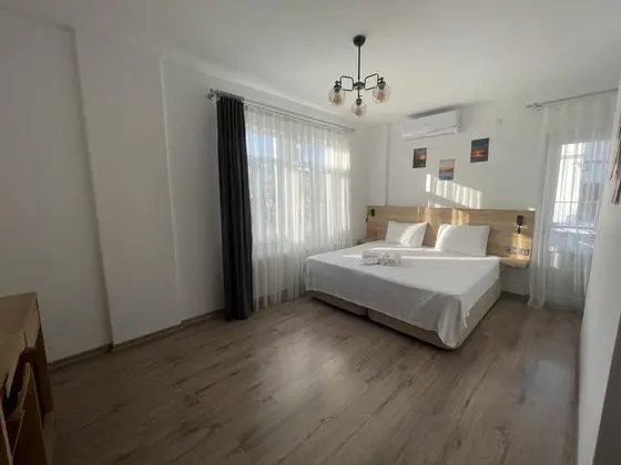Çift Kişilik, Şehir Manzaralı, Balkonlu