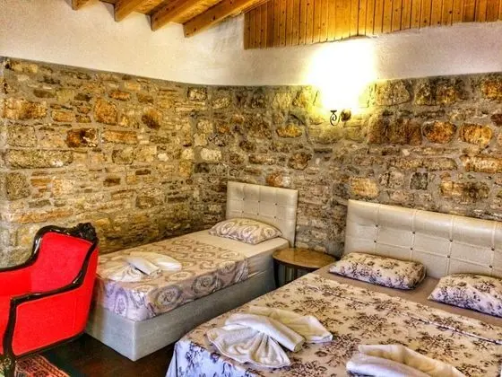 Quad Standart Oda, Bahçe Manzaralı
