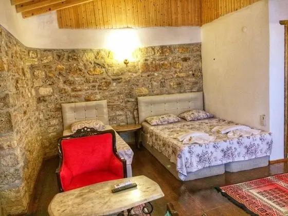 Quad Standart Oda, Bahçe Manzaralı
