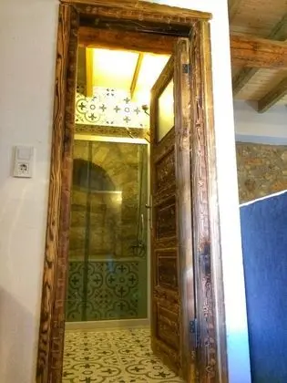 Triple, Şehir Manzaralı