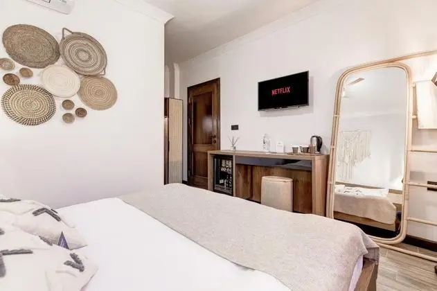 Çift Kişilik, Bahçe Manzaralı