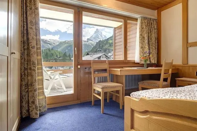 Tek Büyük Yataklı Oda, Dağ Manzaralı (Grand Lit Matterhorn)