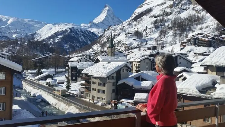Tek Büyük Yataklı Oda, Dağ Manzaralı (Grand Lit Matterhorn)