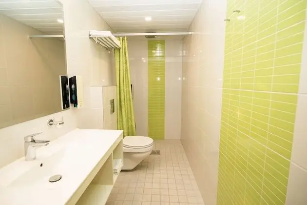 Deluxe Tek Büyük Yataklı Oda, Balkon, Park Manzaralı