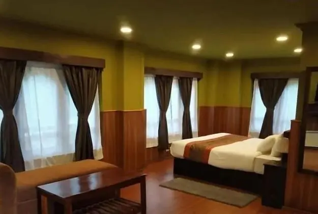 Luxury Tek Büyük Yataklı Oda