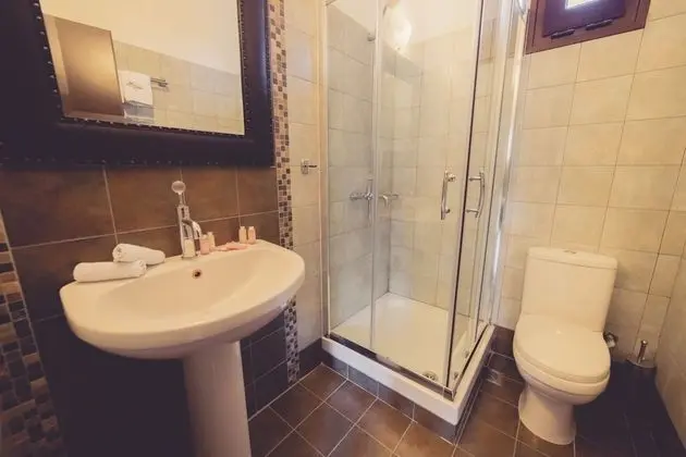Senior Tek Büyük Yataklı Oda