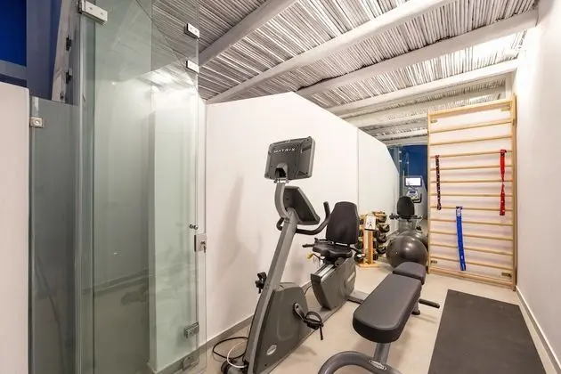 Deluxe Suite Private Pool Gym Sea View