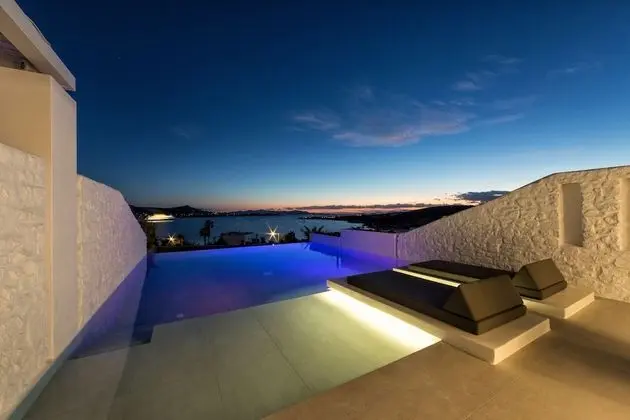 Deluxe Suite Private Pool Gym Sea View