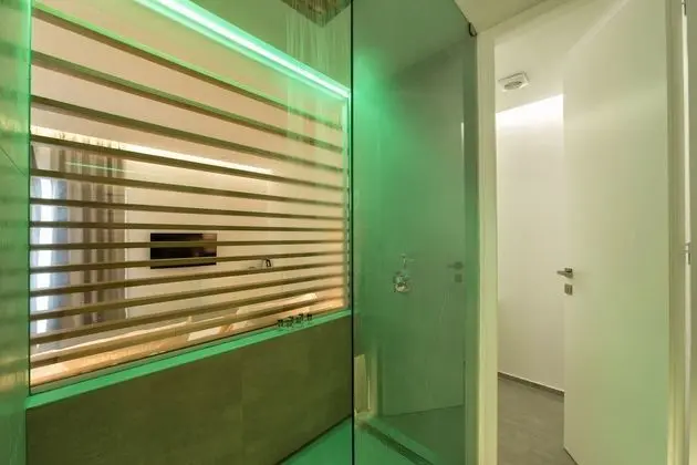 Grand Suite Private Pool Outdoor Lounge